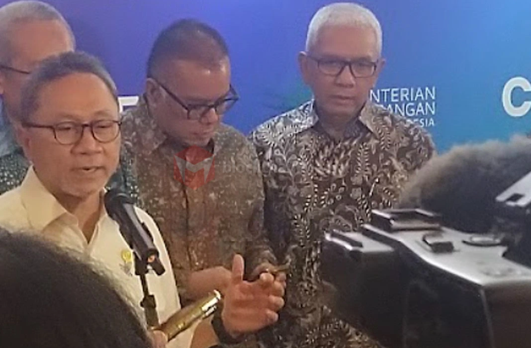 Mendag, Zulkifli Hasan dalam sesi wawancara awak media di peresmian bursa aset kripto indonesia