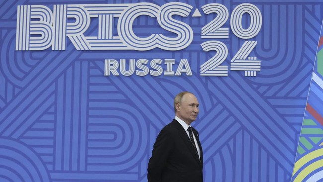 Vladimir Putin Dalam Acara BRICS mengenai diskusi terkait ekonomi dan dibuatnya mata uang BRICS