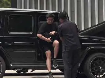 Mercedes Benz G-Class Timothy Ronald